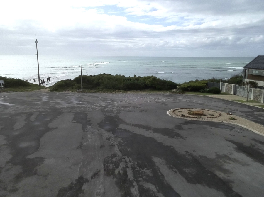 12 Bedroom Property for Sale in Paradise Beach Eastern Cape